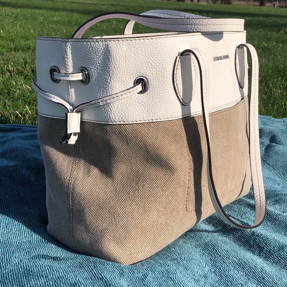 MICHAEL KORS LARGE HANDBAG BRAND NEW - Picture 2 of 4